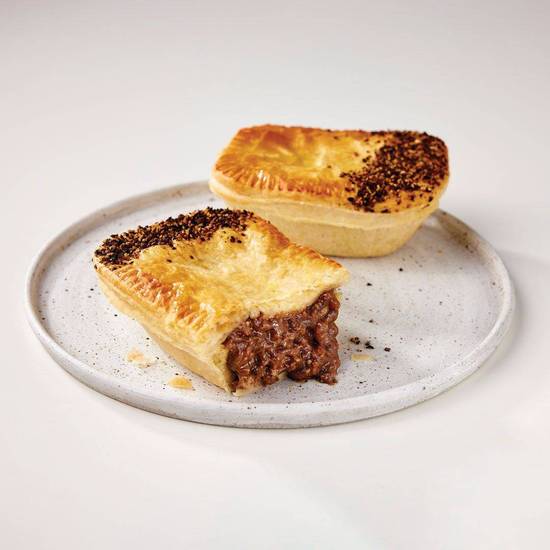 Beef & Cracked Pepper Pie