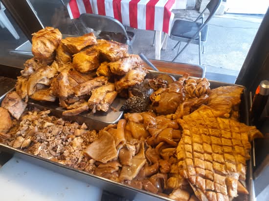 Cárnitas Michoacanas Los Carnales