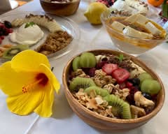 GOLF BAR&CAFE Natura LIMIA【アサイーボウルが人気なお店】