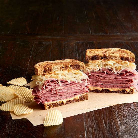 Reuben The Great with Pastrami (Manager's Special)