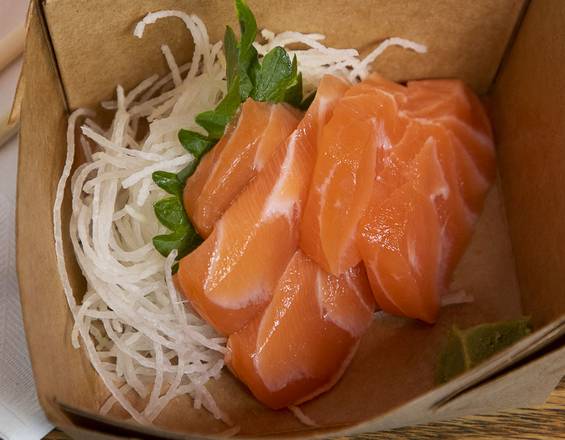 Salmon Sashimi (5 Pieces)