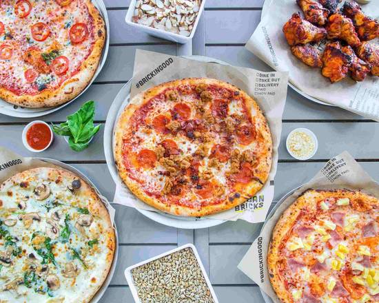 Urban Bricks Pizza (River Center)