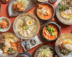 韓国冷麺とスンドゥブ 丸鶏屋 北新地店