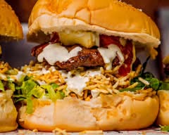 Pa’que Peque (2230 College Point Boulevard)