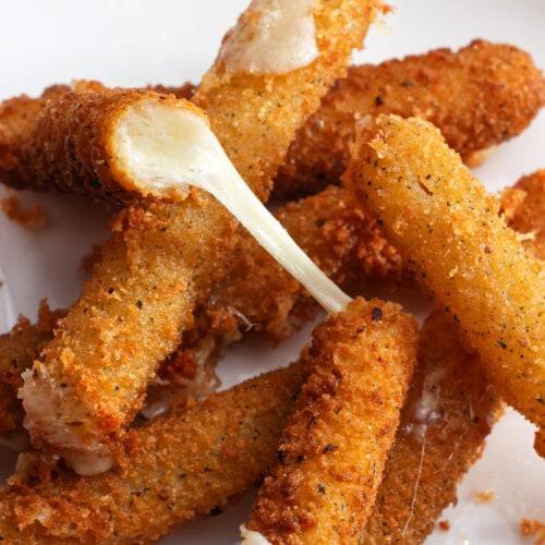 🧀 Mozzarella Sticks x 3