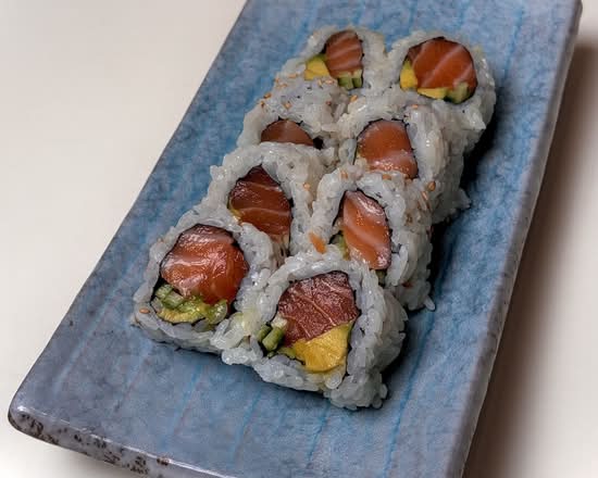 Salmon Cut Roll