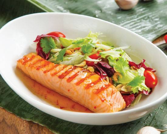 泰式嫩烤鮭魚菲力套餐 Thai Style Grilled Salmon Fillet Combo