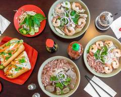  HOLA LA PHO (New York)