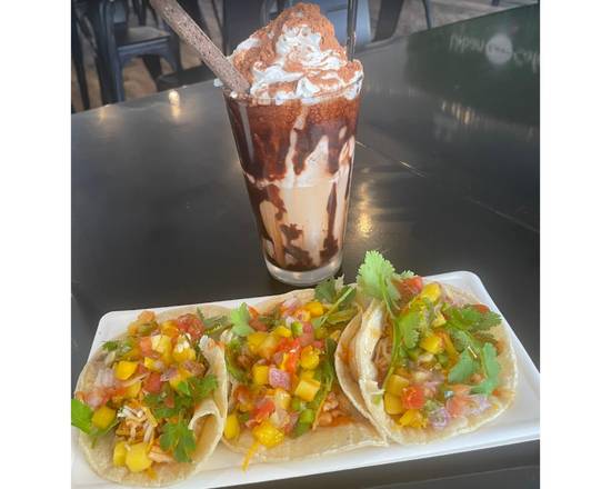 Urban Luxe Cafe