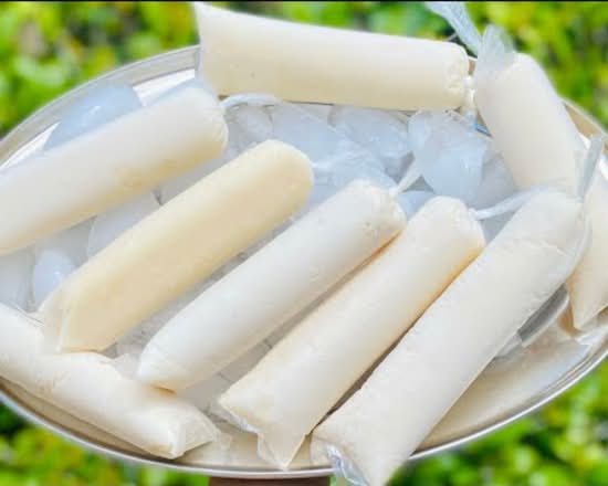 Helados Yeeak (villa Mella)