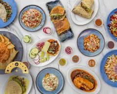 Tacos El Prieto & Mariscos Beto (Downtown)
