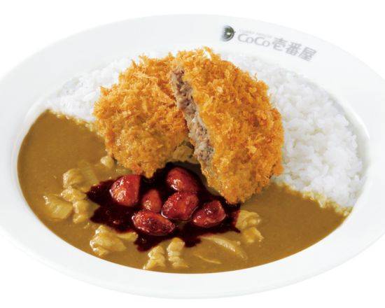 手仕込粗挽きメンチカツカレー＋ハーフ豚しゃぶ＋旨辛にんにく Hand-made coarsely minced meat cutlet curry with thin-sliced pork (half) and delicious and spicy garlic