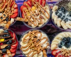 Açaí Café & Co. (949 Saint Clair Avenue West)