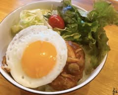 CAFE＆BAR LIBERTE　カフェ＆バー リベルテ