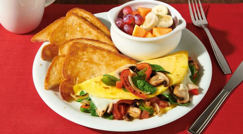 LOADED VEGGIE OMELETTE