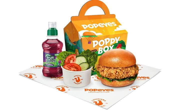 Sandwich Poppy Meal with Ketchup