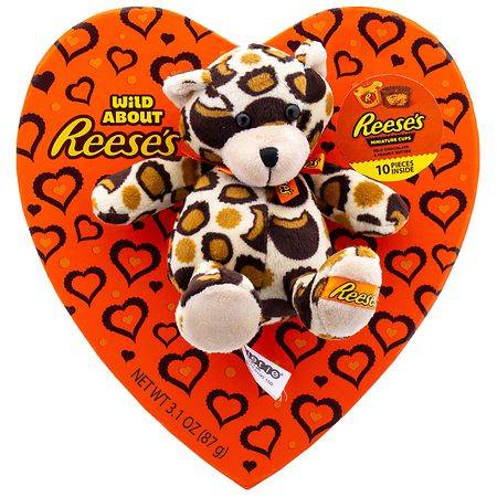 Reese's Valentine's Reese's Heart Box With Plush - 3.1 oz
