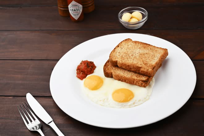Two Eggs with Toast