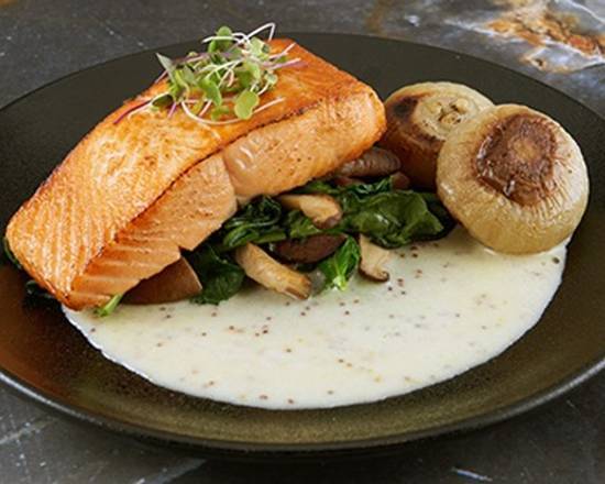 Seasonal Ora King Salmon