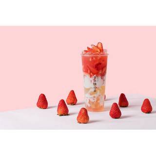 Strawberry Yogurt (700ml) 草莓啵啵酸奶 (700ml)