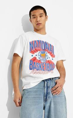 Original Use Short Sleeve Nba Teams Graphic T-Shirt, Men, XL, Off-White