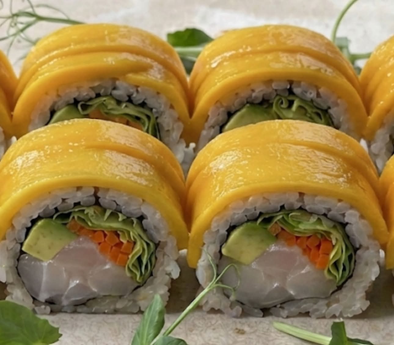 8 pièces Rolls Exotique