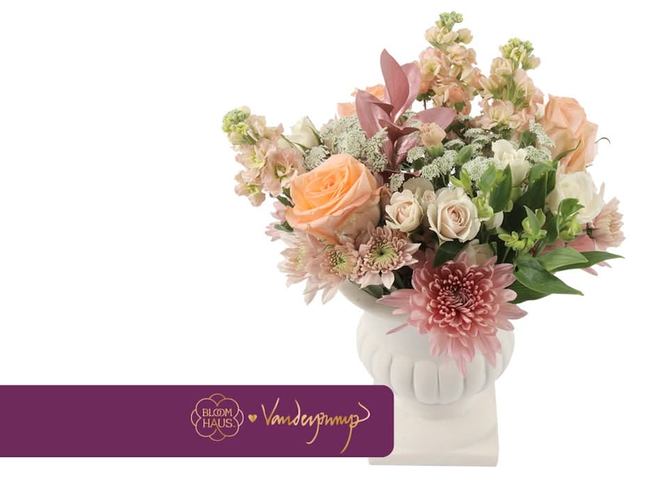 Vanderpump Perfectly Peach Arrangement