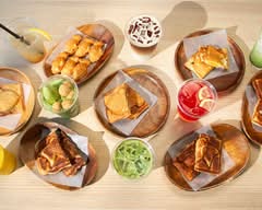 A:Sum Taiyaki & Soft Serve Cafe (104 20353 64 Ave Langley, BC V2Y 2X3 Canada)