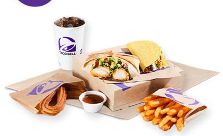Chipotle Chicken Crunchwrap Deluxe+ Box