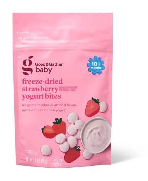 Good & Gather Strawberry Yogurt Baby Bites (1 oz)