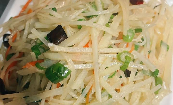 Sauteed Shredded Potato 炒土豆丝