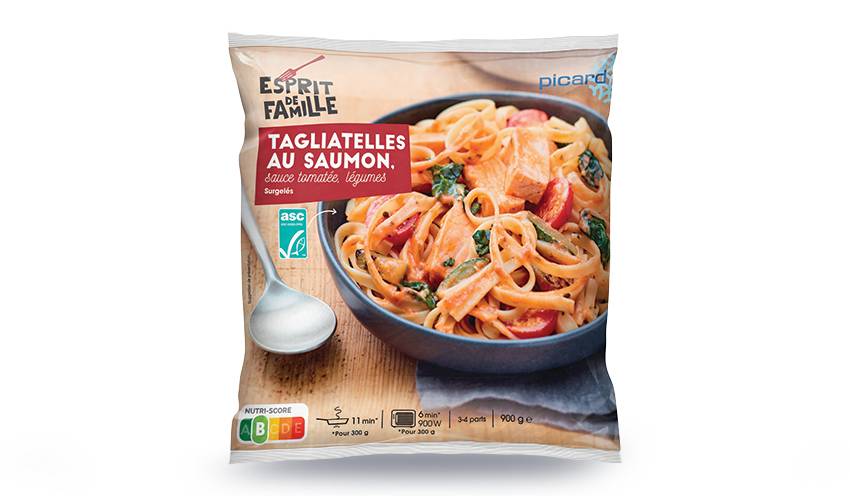 Tagliatelles au saumon ASC, sauce tomatée, légumes