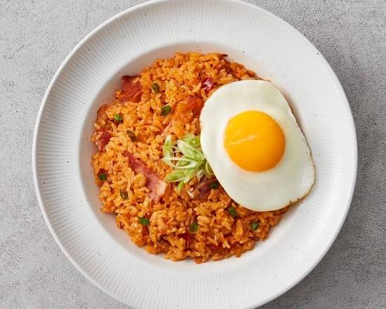 Kimchi Fried Rice (김치볶음밥 / 泡菜炒饭)