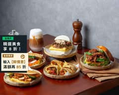 LOWCA 勞咖