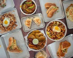 Los Tres Golpes ( Magnolia Ave)