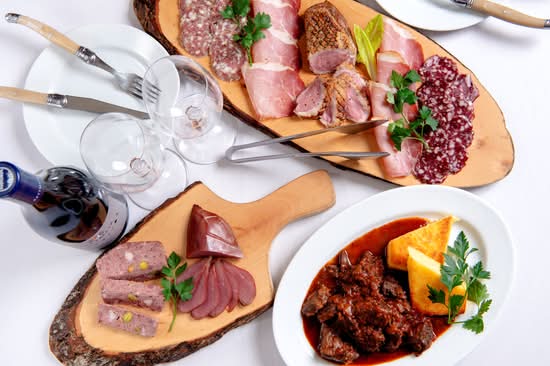 三輪亭 cucina tirolese MIWATEI per famiglie	