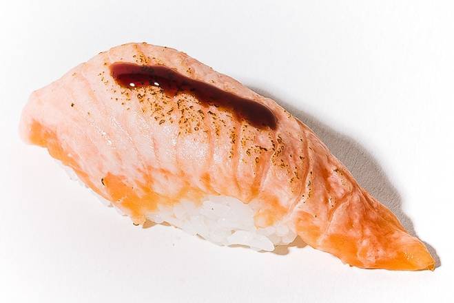 Nigiri tataki saumon