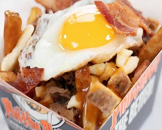 Breakfast Poutine