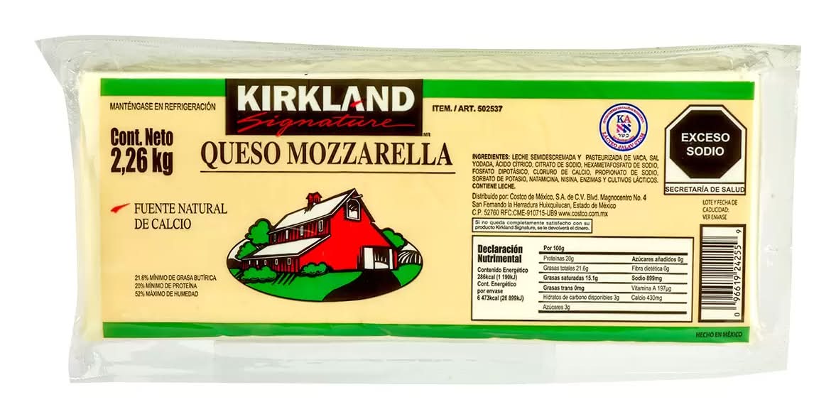 Kirkland Signature · Queso mozzarella parcialmente descremado (2,26 kg)