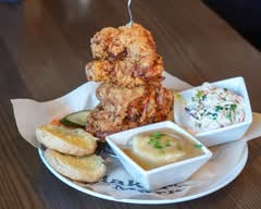 The Howe Daily Kitchen & Bar