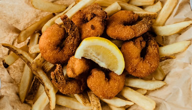 6 pc Prawns & Chips