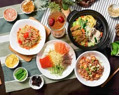 建國北黃昏市場 泰味小舖 雲南過橋米線