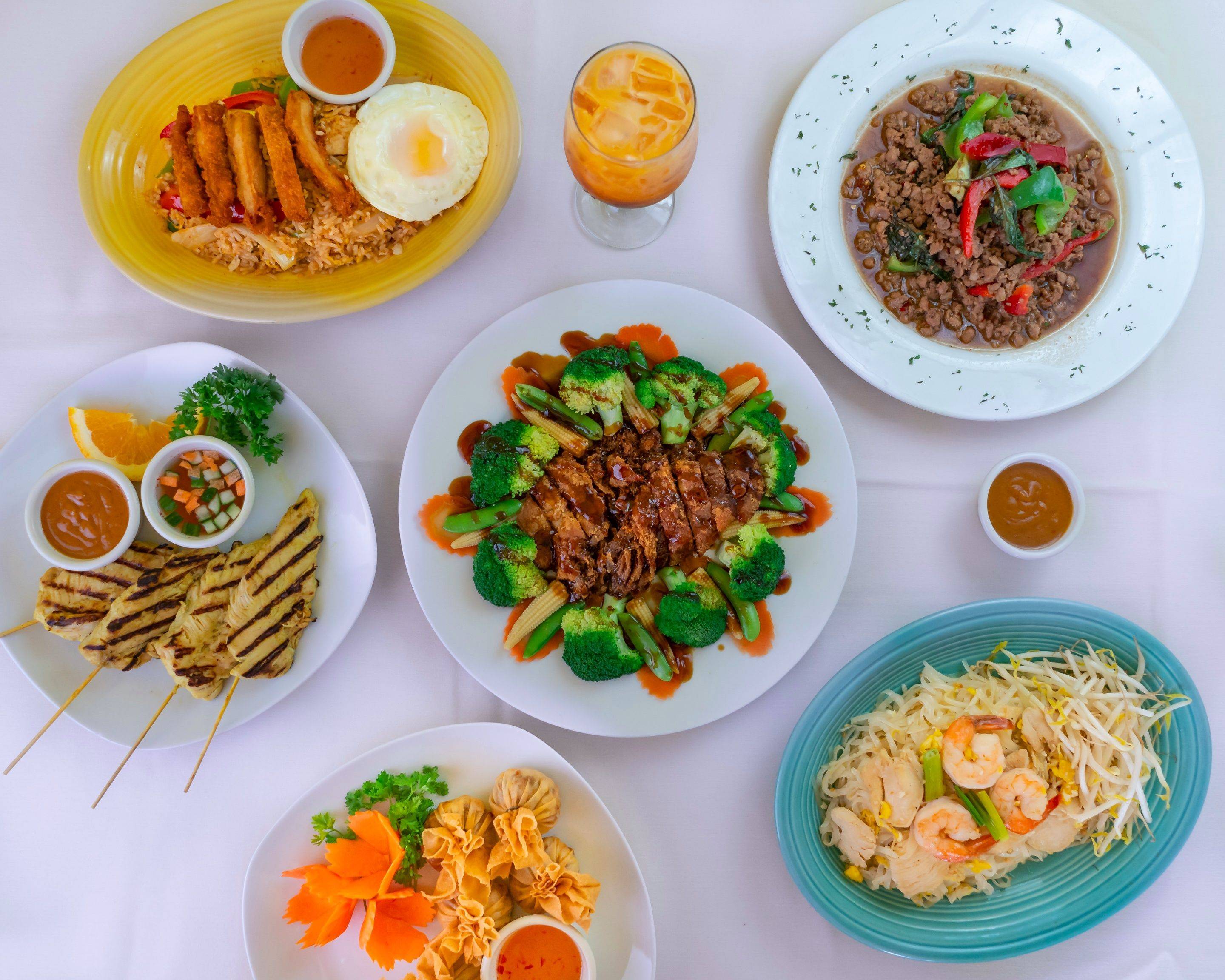 Lemon Thai Cuisine Menu Wellesley • Order Lemon Thai Cuisine Delivery