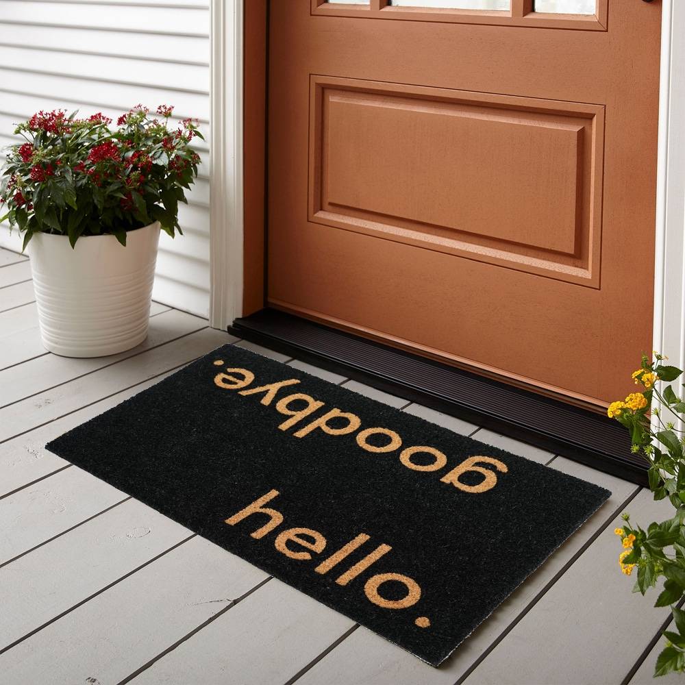 Style Selections 1-1/2-ft x 2-1/2-ft Natural Coir/Vinyl Rectangular Indoor or Outdoor Decorative Door Mat | WG-1830-HLOGDBYBLK