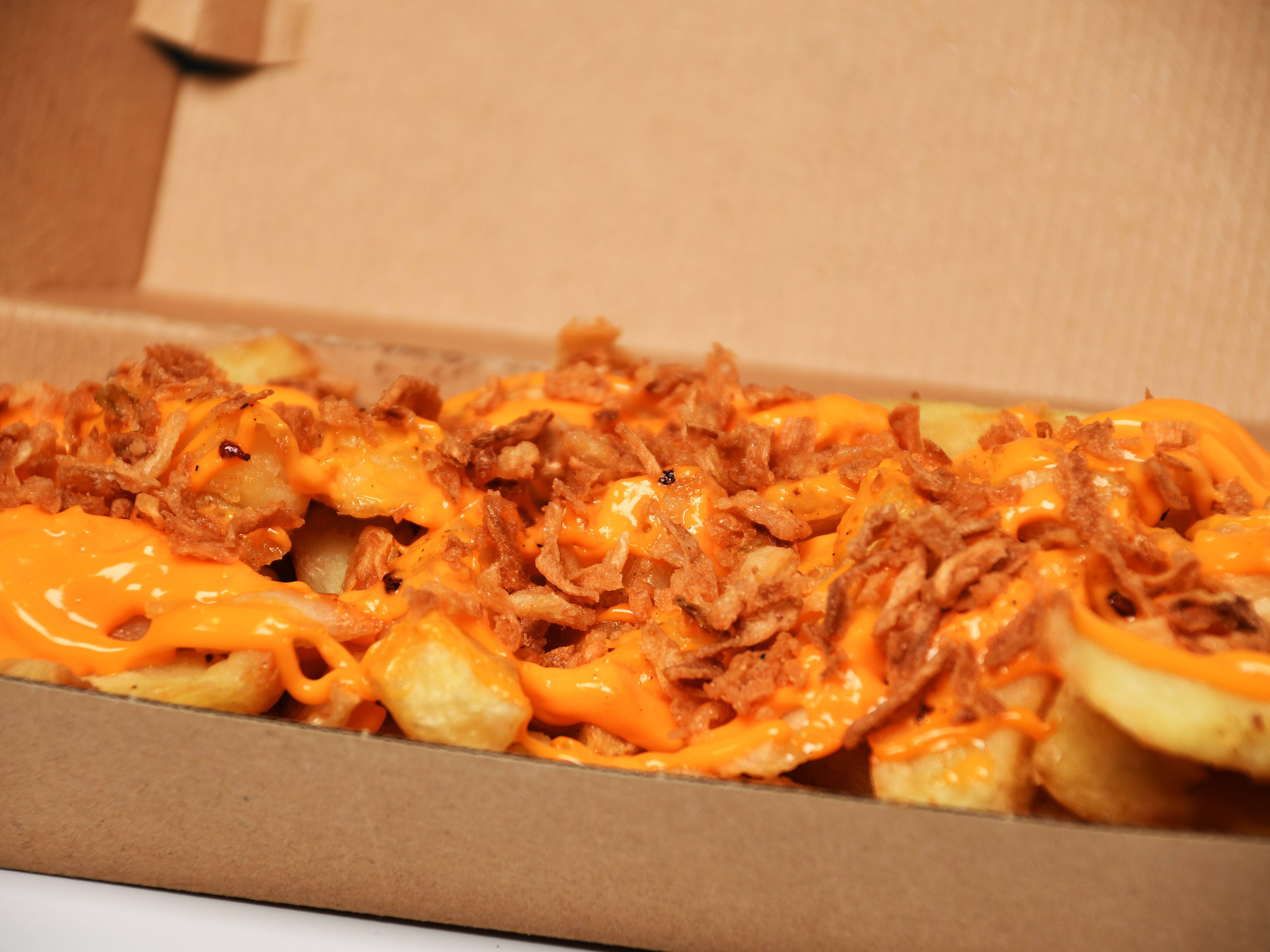 Frites Cheddar Oignons frits