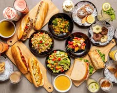 Chez Houri Cafe&traiteur (7101 Avenue du Parc, Main Floor)