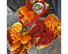 Honey and hot chicken 🐔