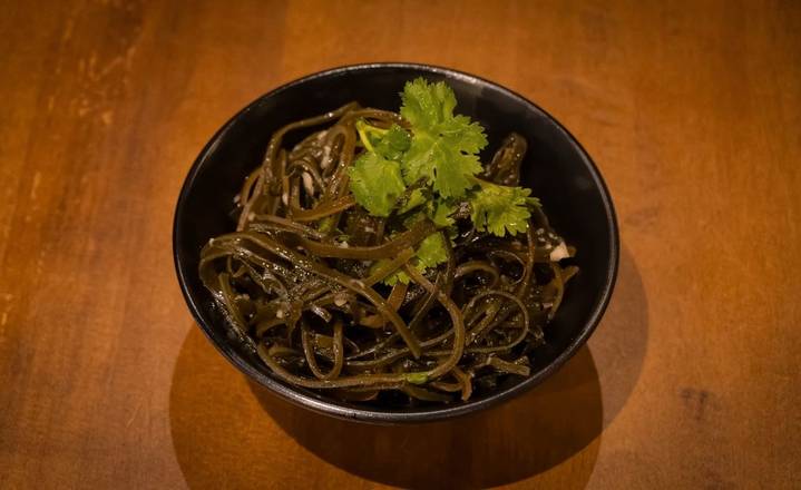 Cold Garlic Seaweed Salad 凉拌海带丝