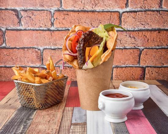 Bubble waffle burger 🍔double cheese 🧀+ frite 🍟