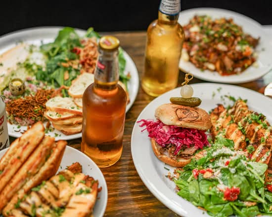 Restaurant Bootlegger (3481 Boulevard Saint-Laurent, 2e étage)